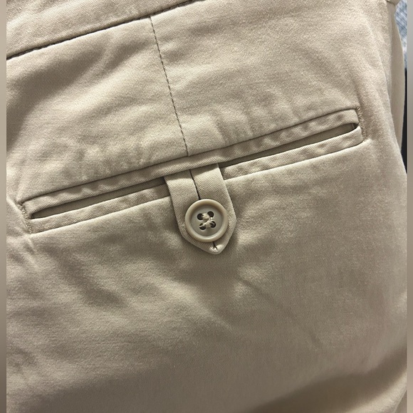 EUC women’s Uniqlo beige cotton straight leg pants Sz 12 - Picture 5 of 7